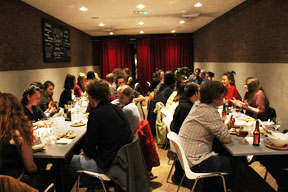 bildung-austausch-dinner-mit-den-hollaendischen-alumnis-bei-the-colour-kitchen_288.jpg