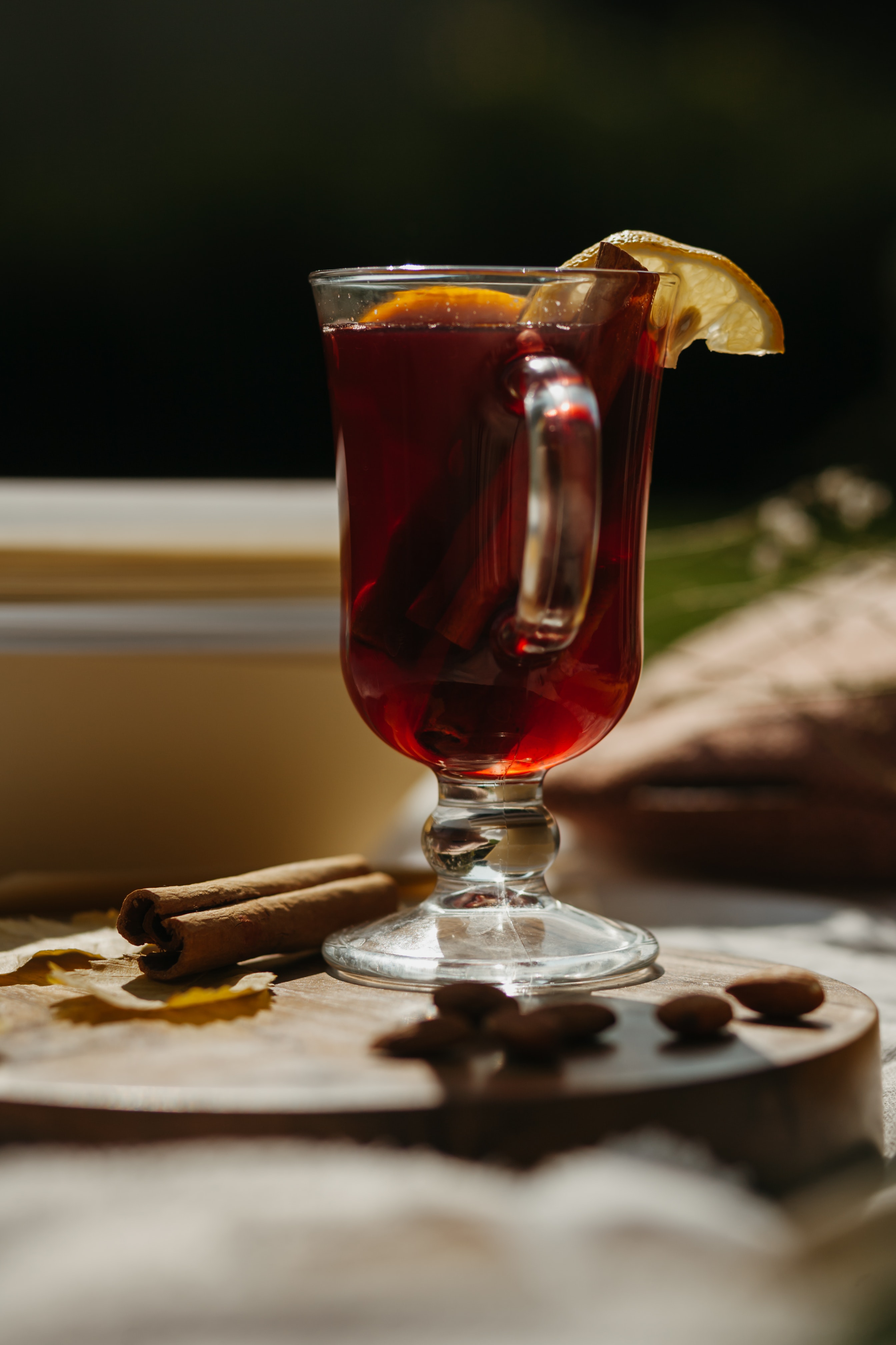 Glühwein rot (c) pexels-polina-kovaleva-5430751.jpg