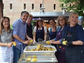 25_jahre_slow_food_deutschland-sfd_ingolstadt_c_michael_olma_1.jpg 25_jahre_slow_food_deutschland-sfd_ingolstadt_c_michael_olma_1.jpg