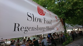 25_jahre_slow_food_deutschland-sf_regensburg_c_major_hauser_1.jpg 25_jahre_slow_food_deutschland-sf_regensburg_c_major_hauser_1.jpg