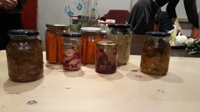 Fermentieren mit Jonas.jpg Fermentieren mit Jonas.jpg